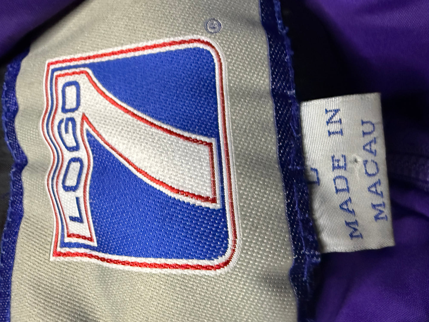 Vintage 1990s UW university of Washington Huskies Logo 7 Jacket