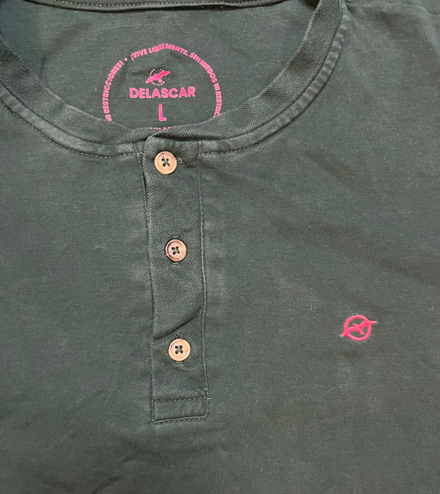 Delascar green short sleeve Henley shirt
