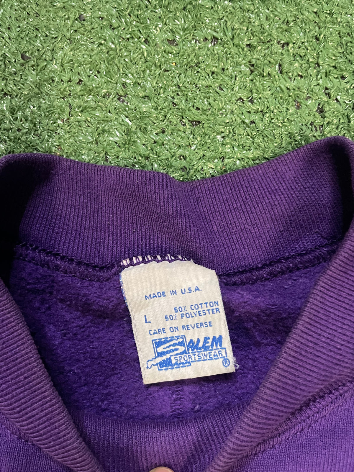 Vintage 1990s UW University Of Washington sunbowl  embroidered crewneck