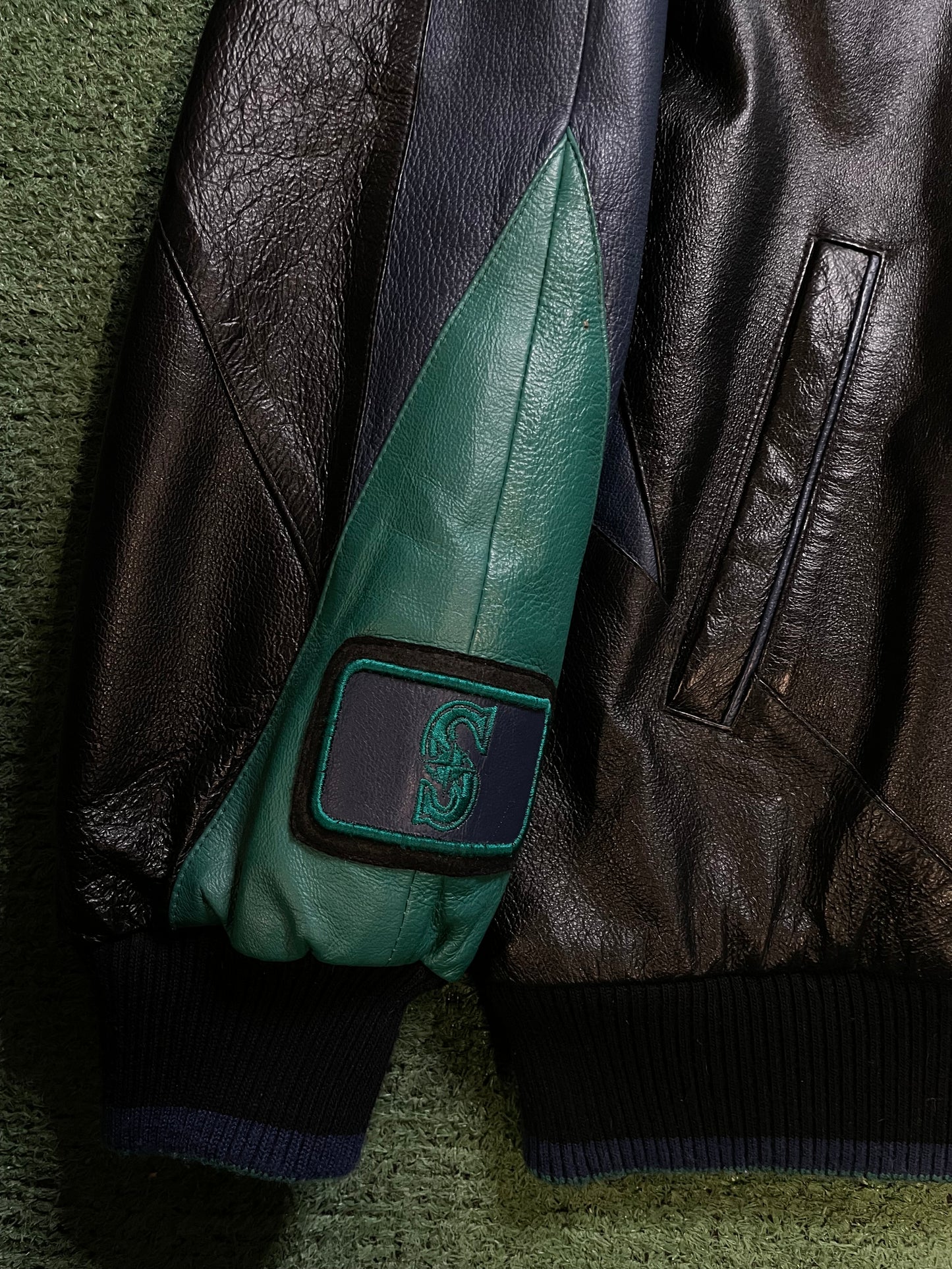 Vintage 1990s Seattle Mariners Leather Jacket