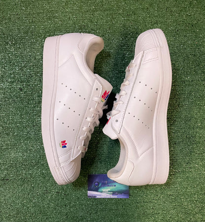 Adidas superstar pure cloud white size 10men/11.5women