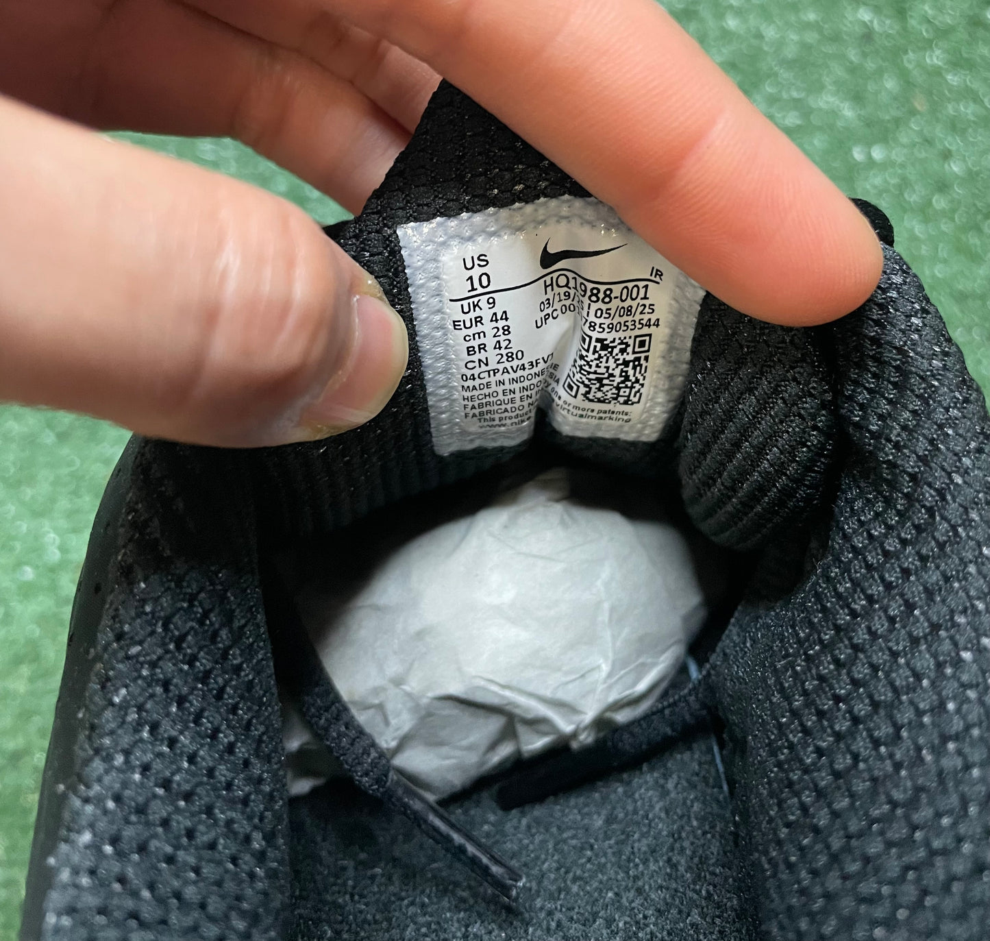 Nike Shox R4 triple black