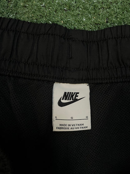 Nike black & white mesh shorts