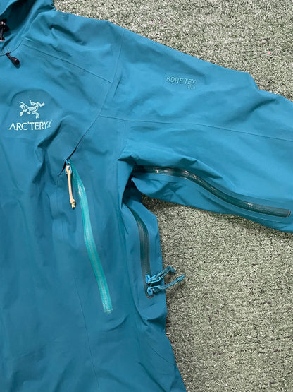 Arcteryx beta AR gortex blue jacket