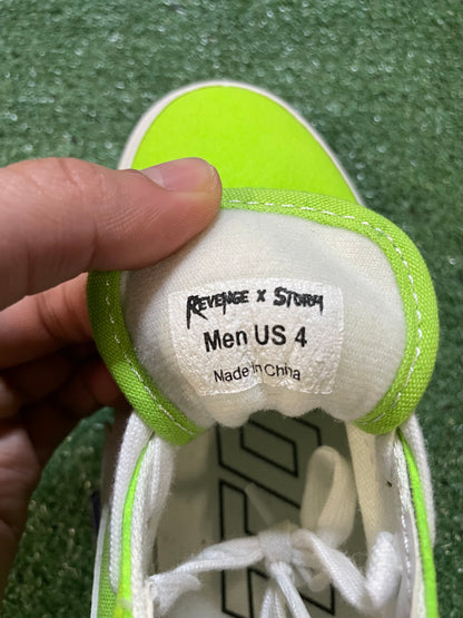Revenge x Storm bolt green size 4men/5.5women