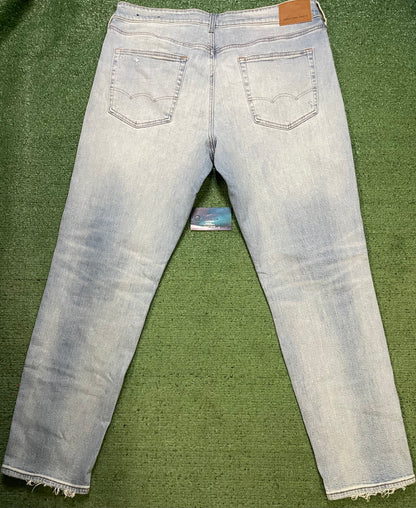 American Eagle light wash distressed jeans