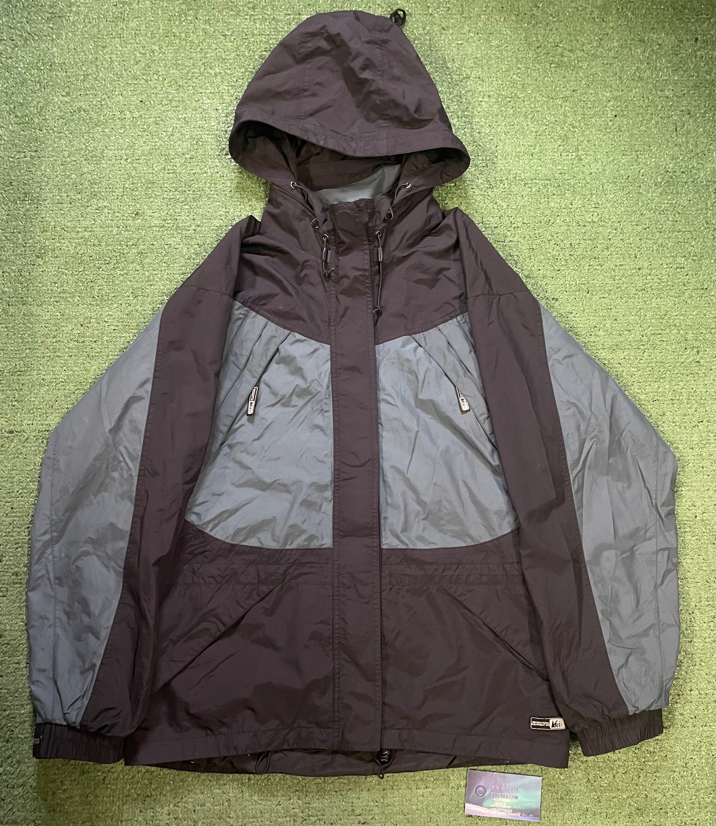 Vintage REI black & grey jacket
