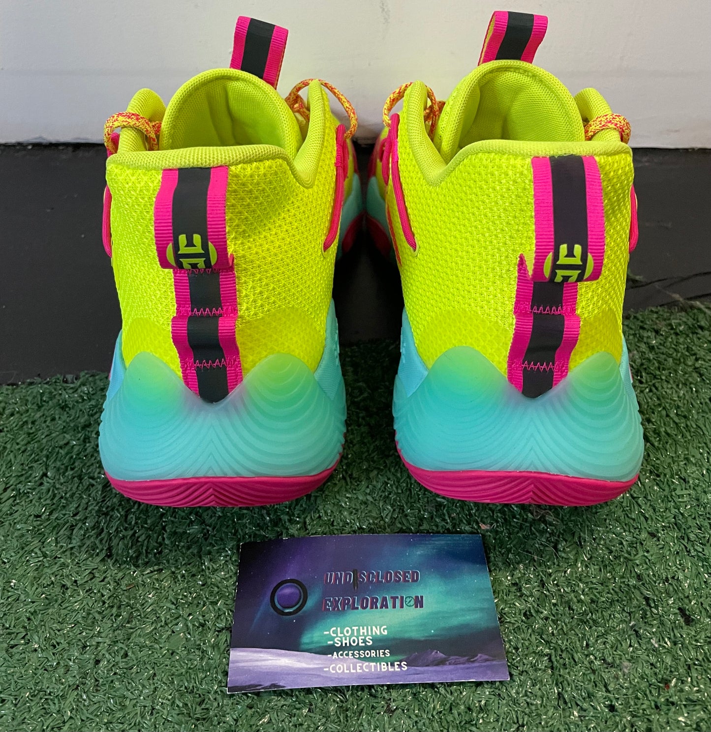 Adidas harden stepback 3 solar yellow shock pink size 11men/12.5women