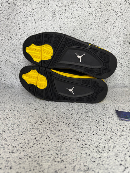Jordan 4 Thunder 10 Men/11.5 Women “Preowned”