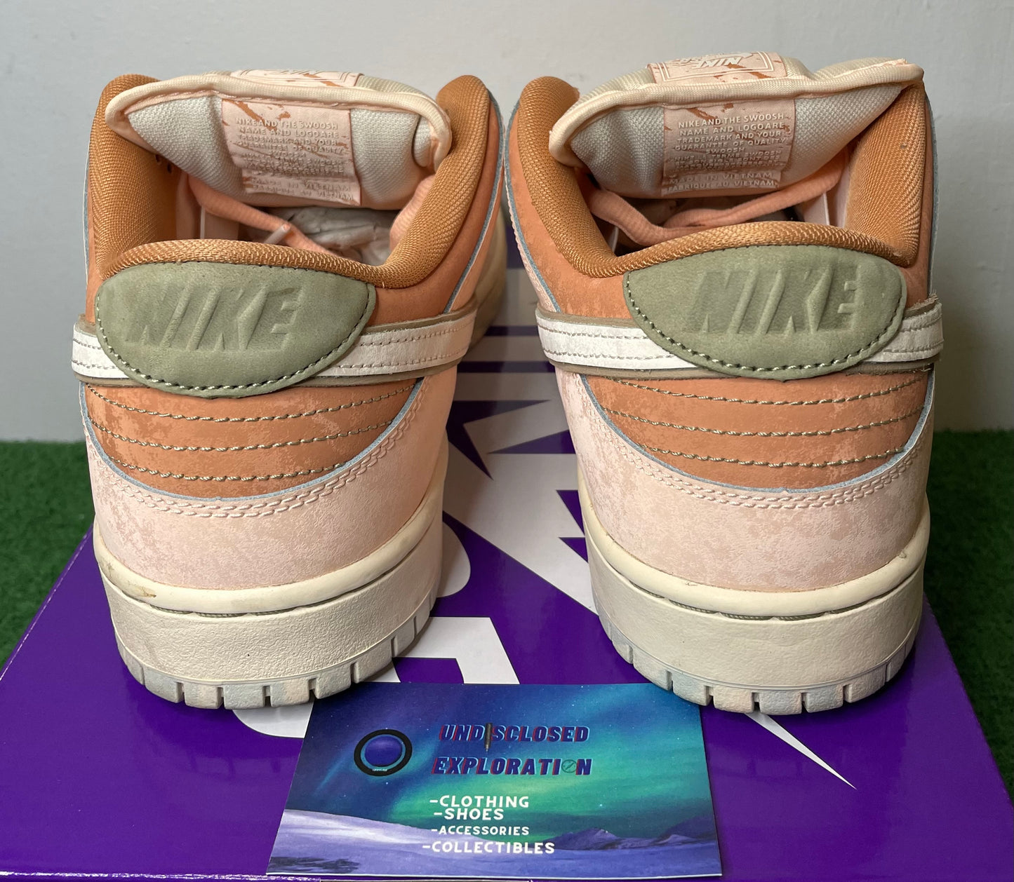 Nike Sb dunk low tracedro gardens size 12men/13.5women