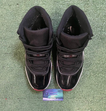 Jordan 11  Bred 2019 size 11men/12.5women