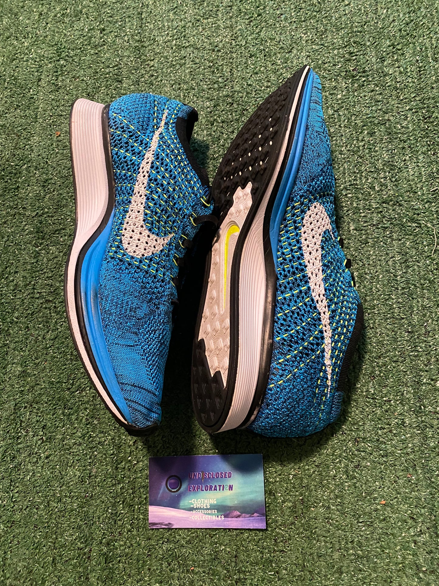 Nike flyknit racer blue glow size 10men/11.5women