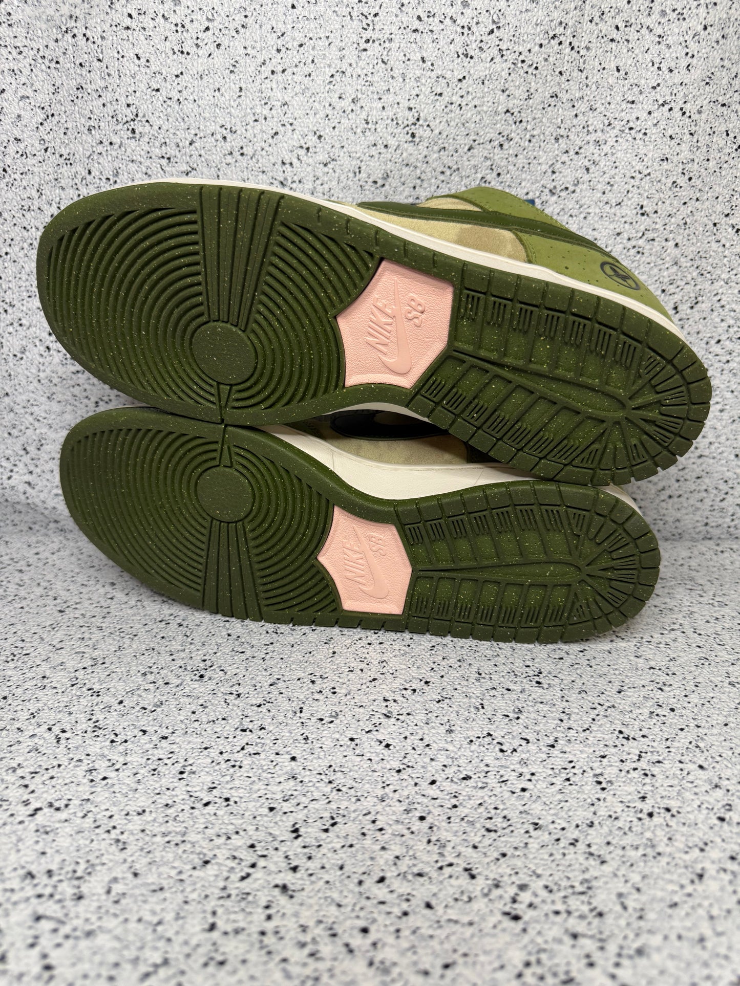 Nike Dunk SB Low Yuto Horigome Matcha 10 Men/11.5 Women “Preowned”