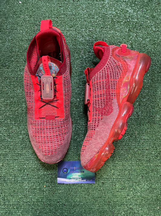 Nike flyknit vapormax team red size 10men/11.5women