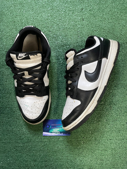 Nike Dunk low panda size 10.5men/12women