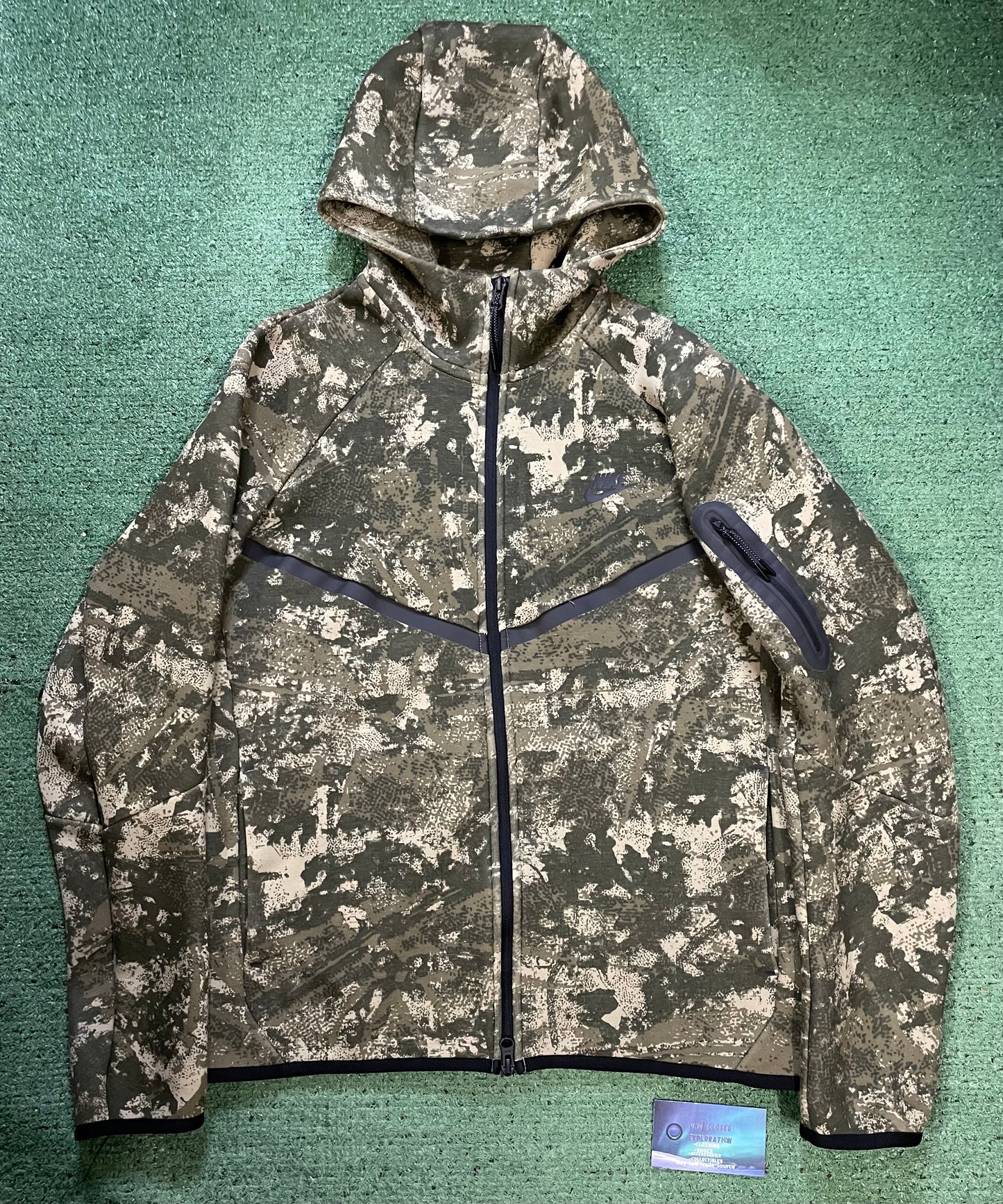 Nike tech fleece green camo hoodie