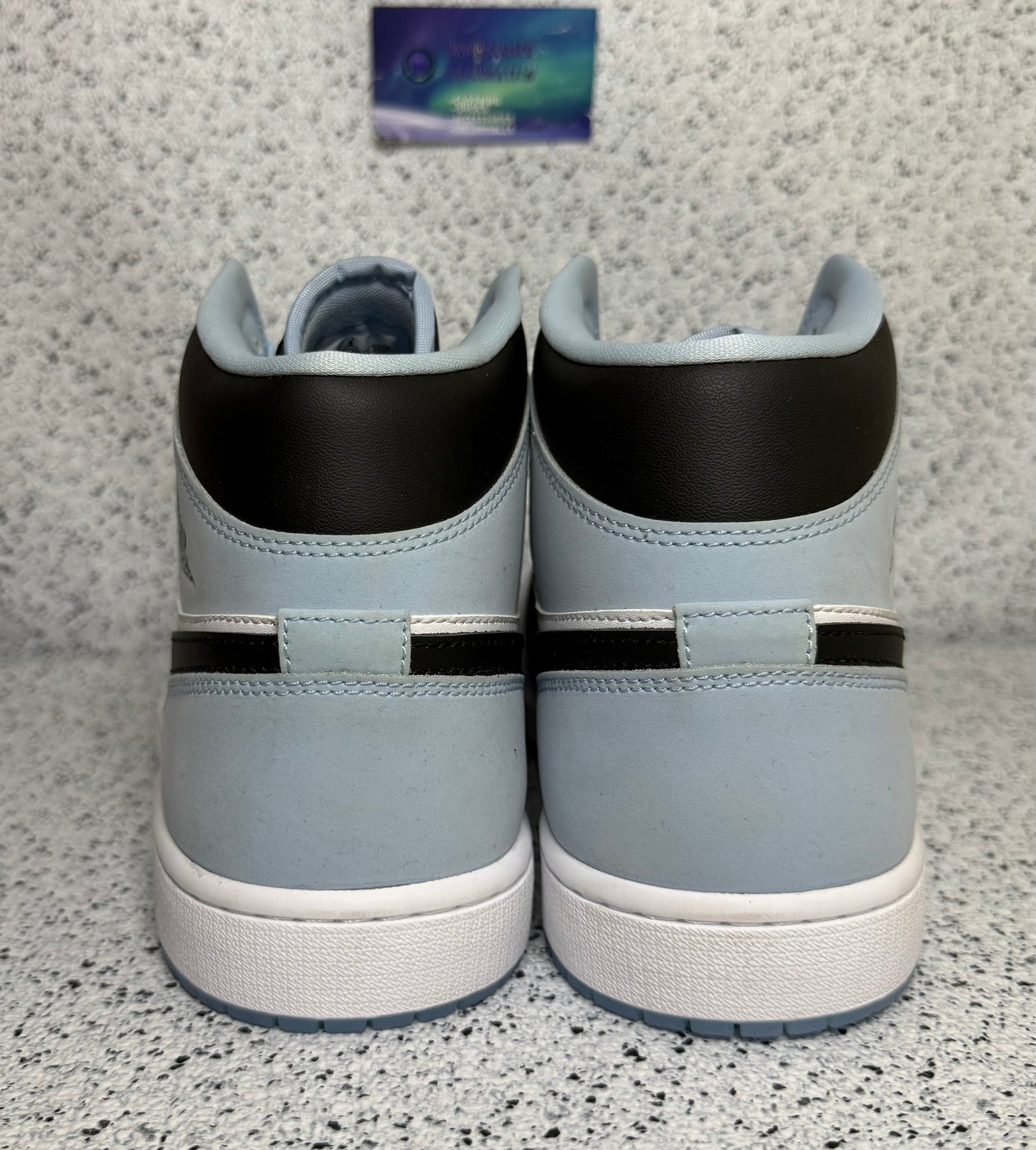 Jordan 1 Mid Ice Blue