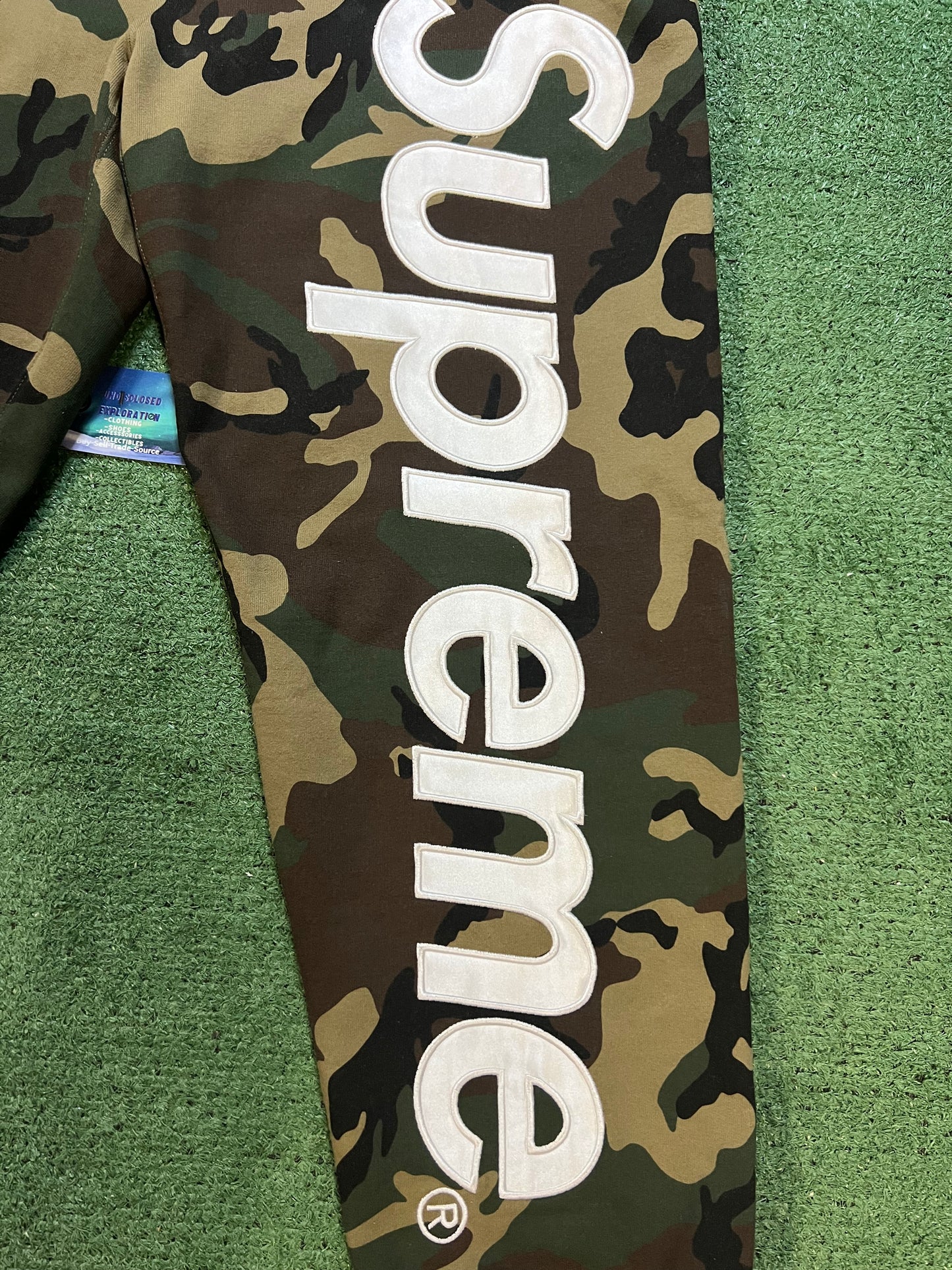 Supreme satin applique woodland camo sweatpants