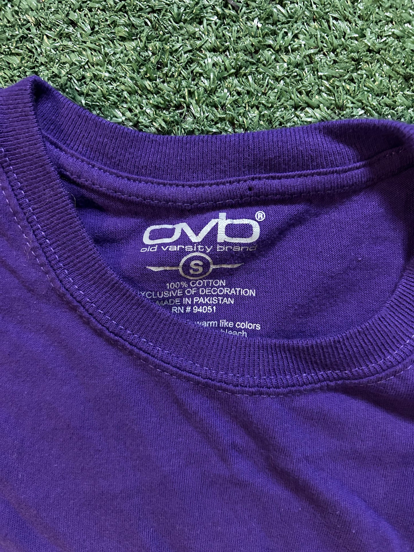 University of Washington UW huskies embroidered tee