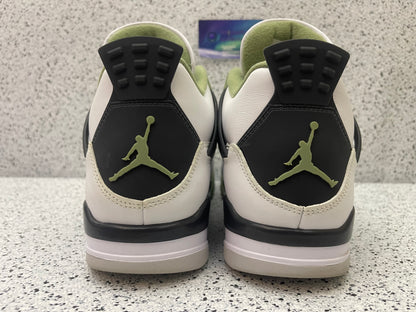 Jordan 4 Seafoam 10 Men/11.5 Women “Preowned”