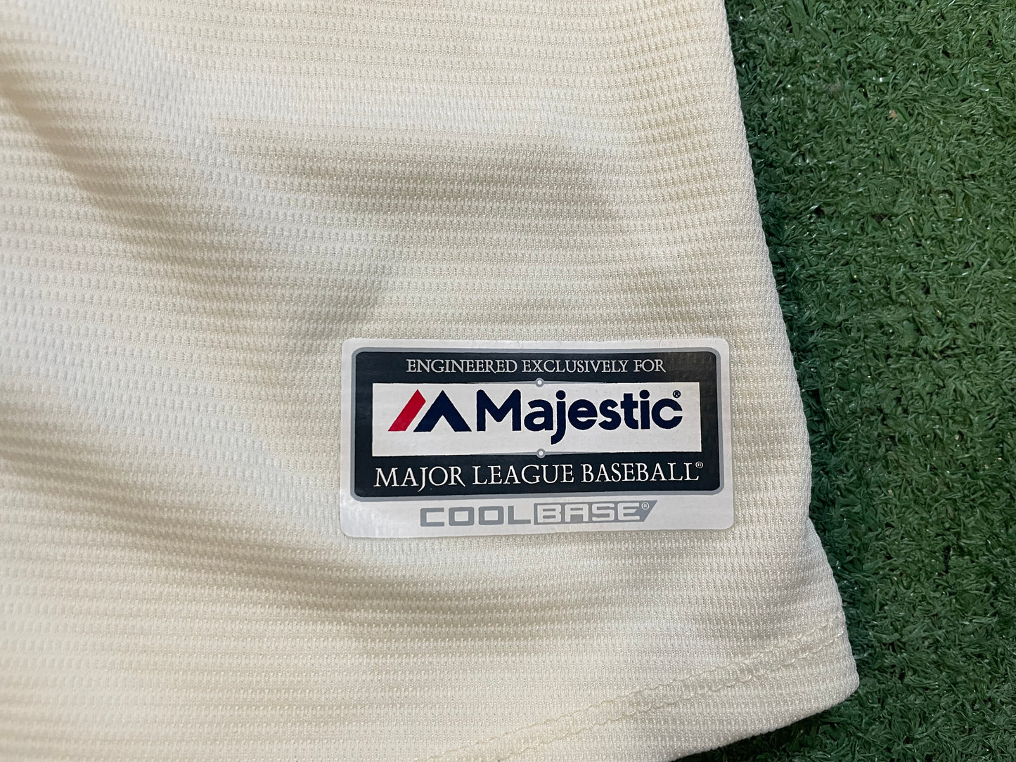 Seattle Mariners ivory baseball jersey