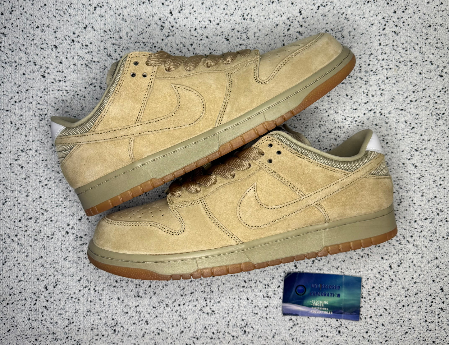 Nike Dunk SB Low Parachute Beige