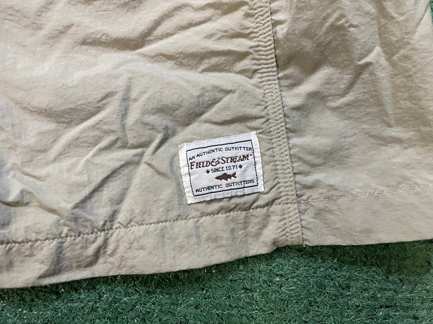 Field & Stream beige cargo shorts
