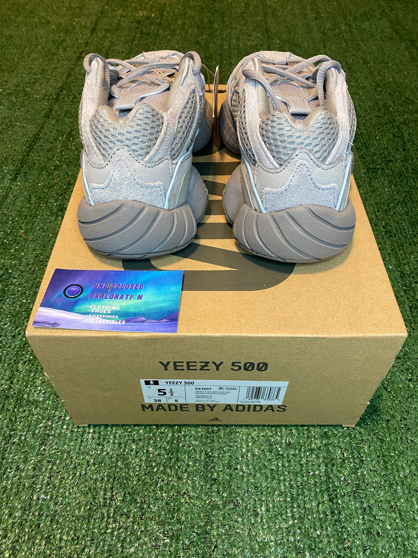 Yeezy 500 ash grey