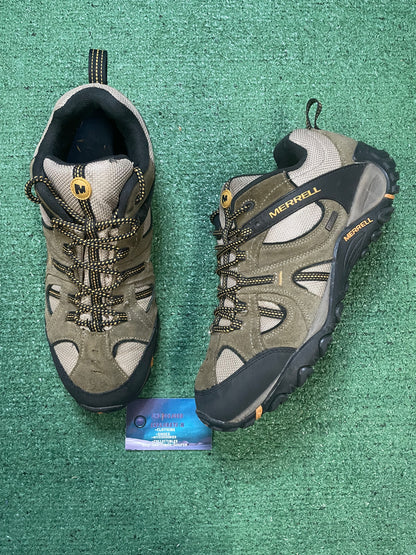 Merrell yokota trail ventilator size 11.5men/13women