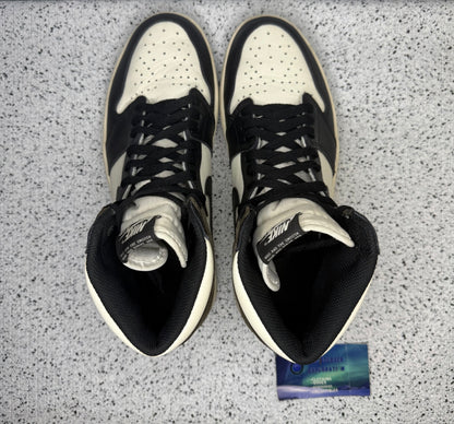 Jordan 1 Mocha 10 Men/11.5 Women “Preowned”