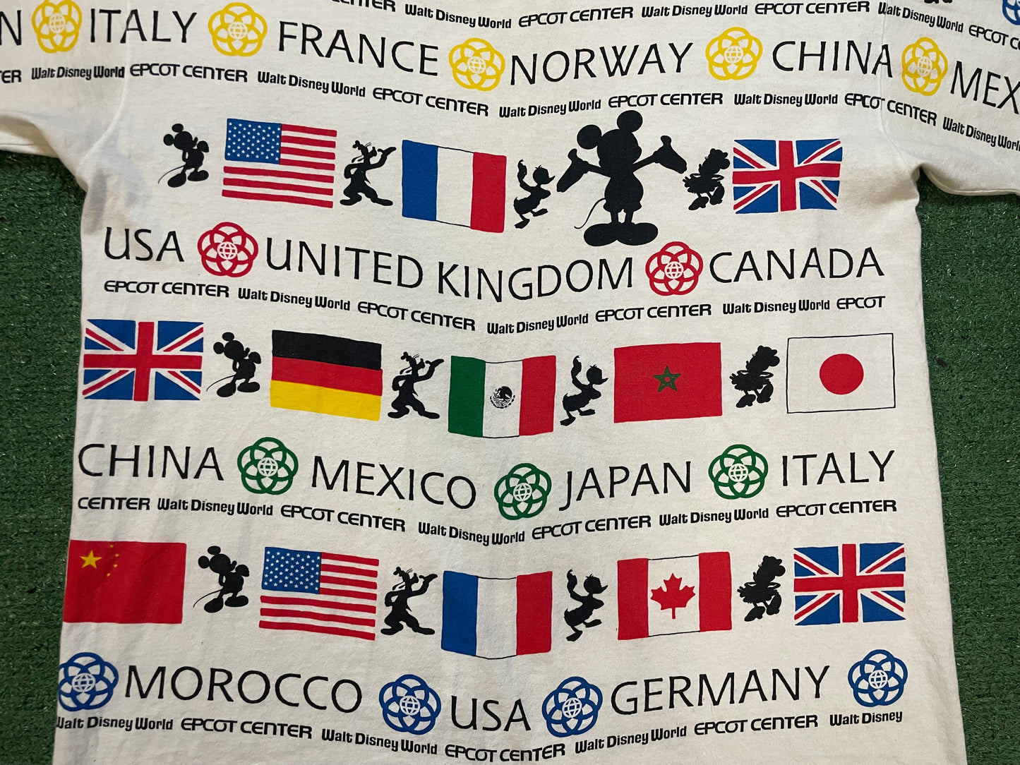 Vintage 1990s Walt Disney world Epcot center all over print flag tee