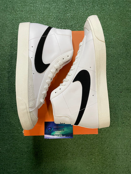 Nike Blazer mid 77 black & white size 12.5men/14women