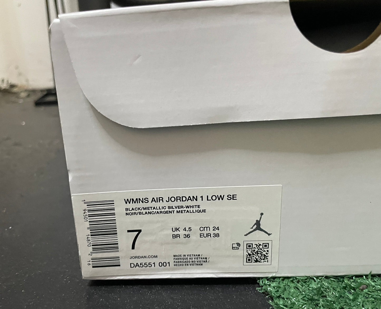 Air Jordan 1 Low black metallic Silver