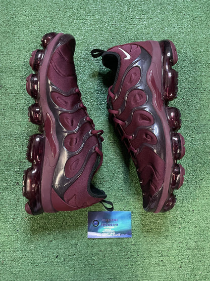 Nike vapormax plus night maroon size 14men/15.5women