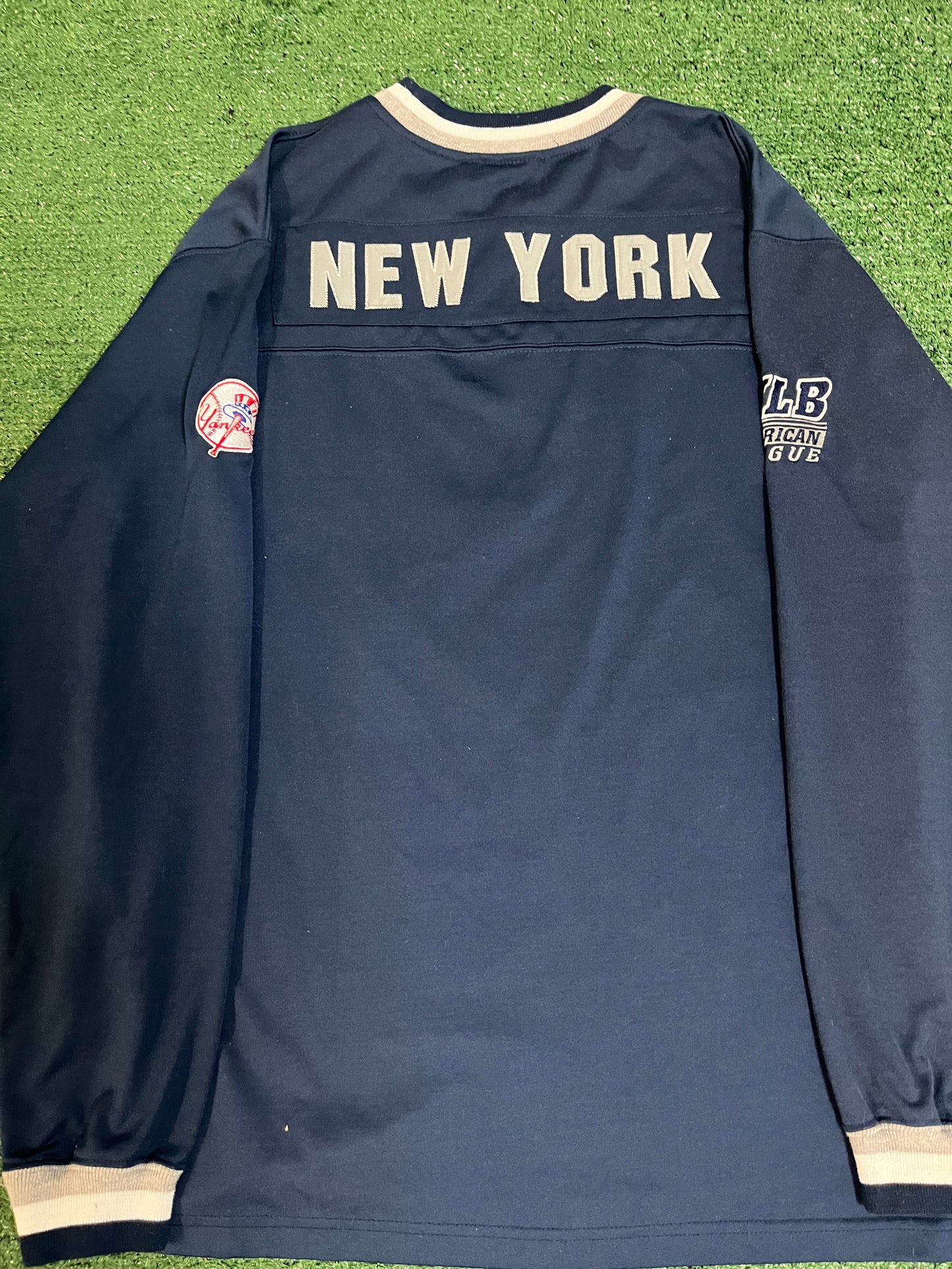 Vintage 1990s New York yankee MLB  pullover