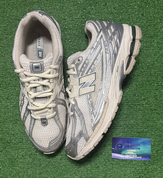 New Balance 1906r Sea Salt 11.5 Men/13 Women “Preowned”