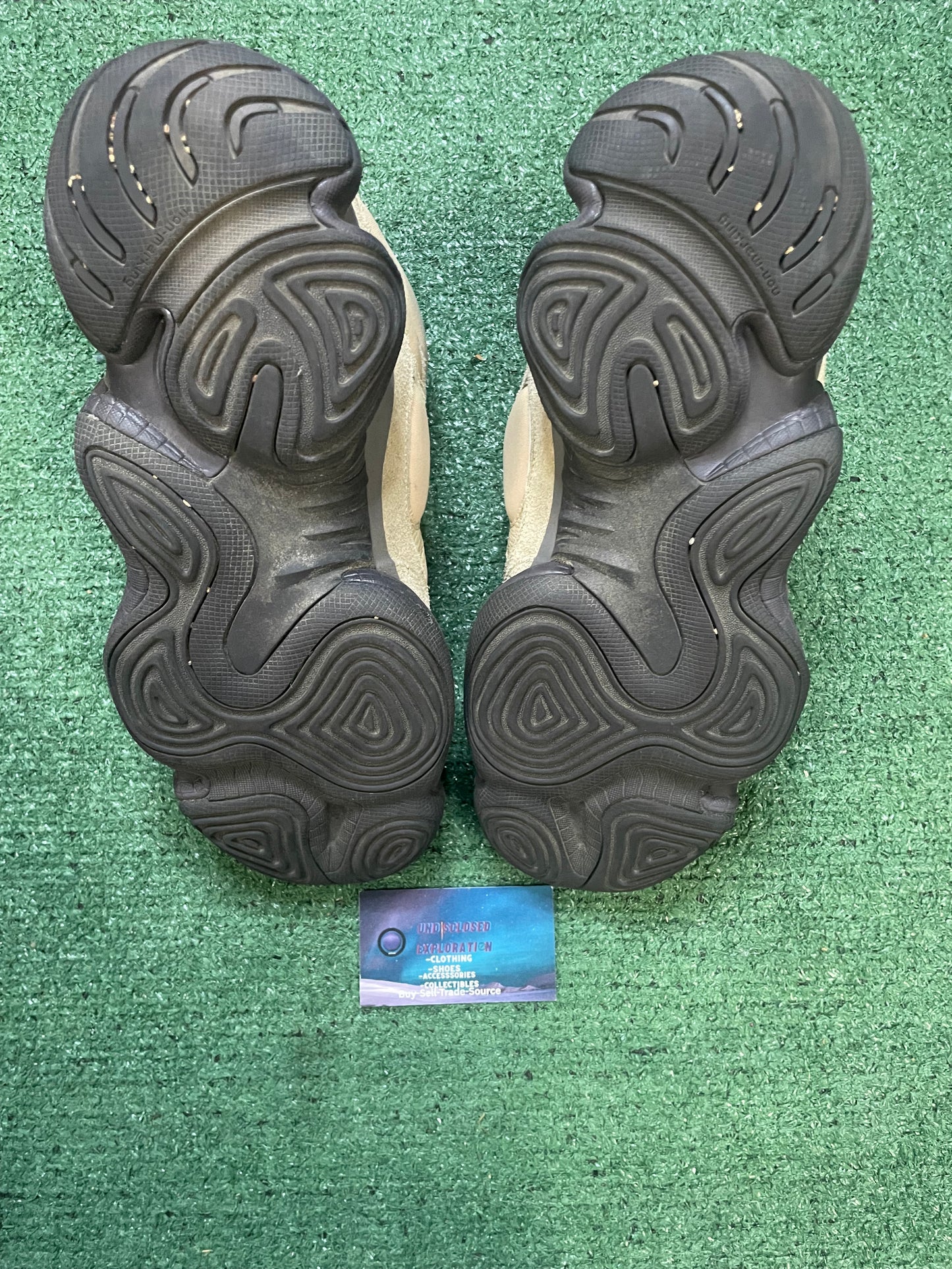 Adidas Yeezy 500 wakaran size 12men/13.5women