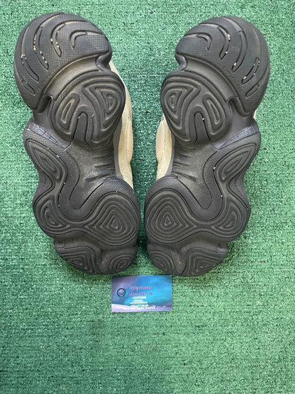 Adidas Yeezy 500 wakaran size 12men/13.5women