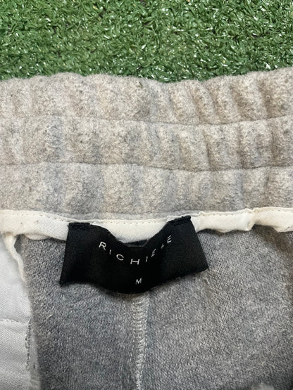 Richie Le grey pants