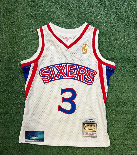 Mitchell & Ness Philadelphia 76ers Allen Iverson 1996-97 Hardwood Classics Swingman  youth jersey