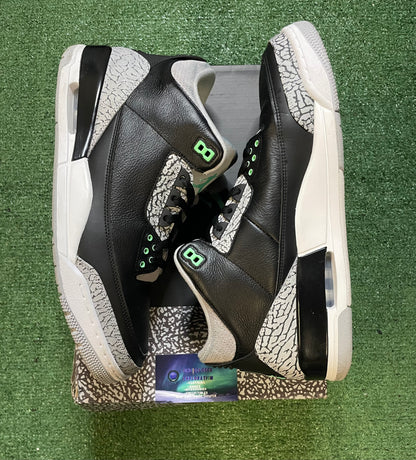 Air Jordan 3 Retro green glow size 14men/15.5women