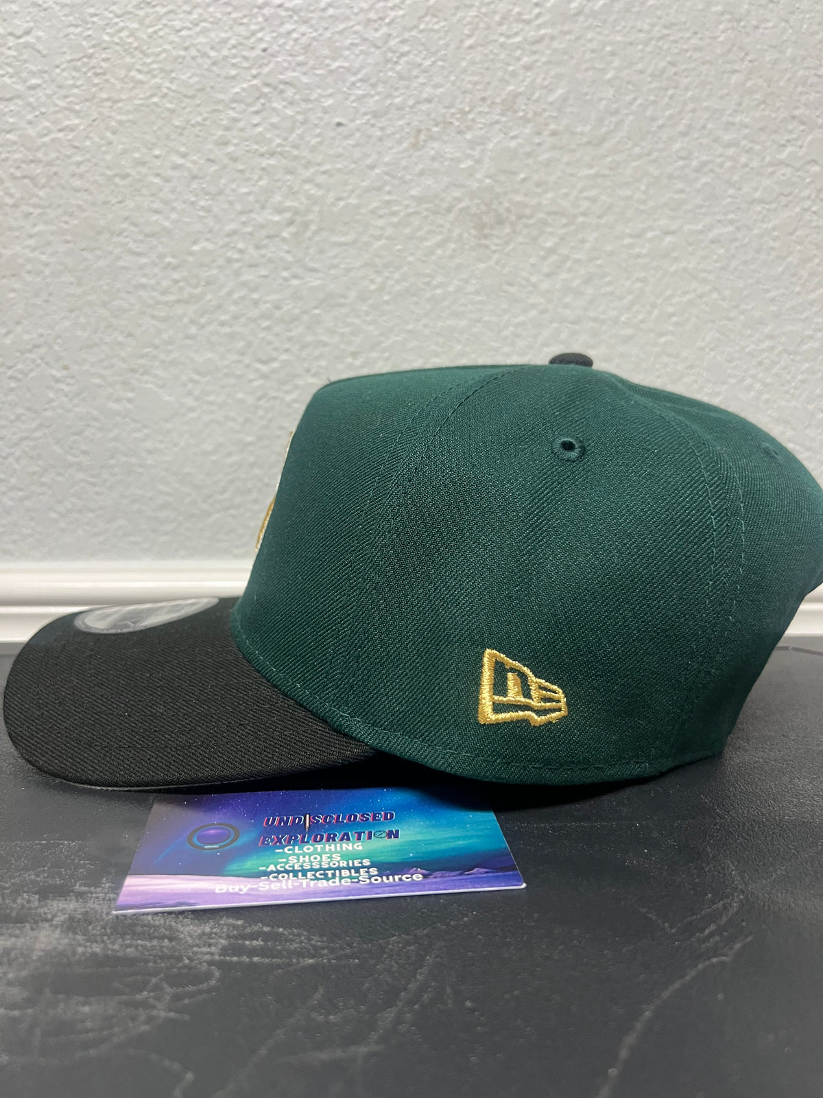 Seattle Mariners green & Gold kingdome hat