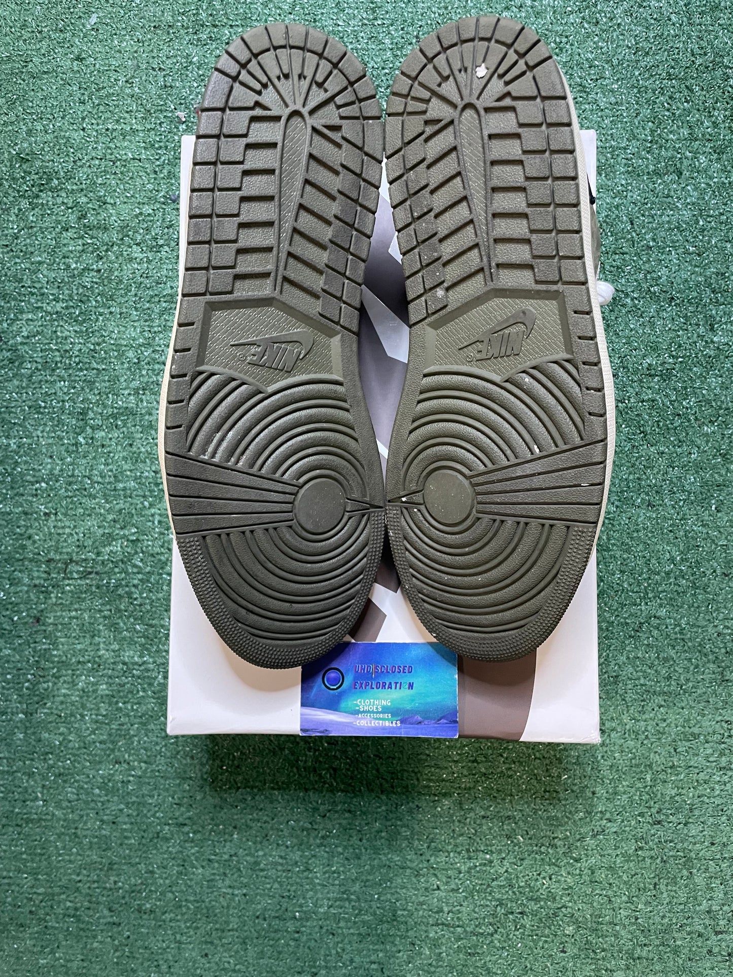 Air Jordan 1 Low Travis Scott medium olive size 11men/12.5women