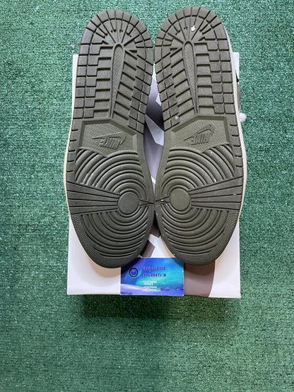 Air Jordan 1 Low Travis Scott medium olive size 11men/12.5women