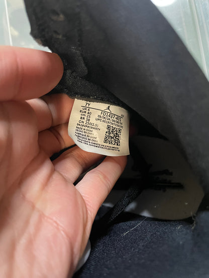 Air Jordan 1 high midnight navy size 7youth/8.5women