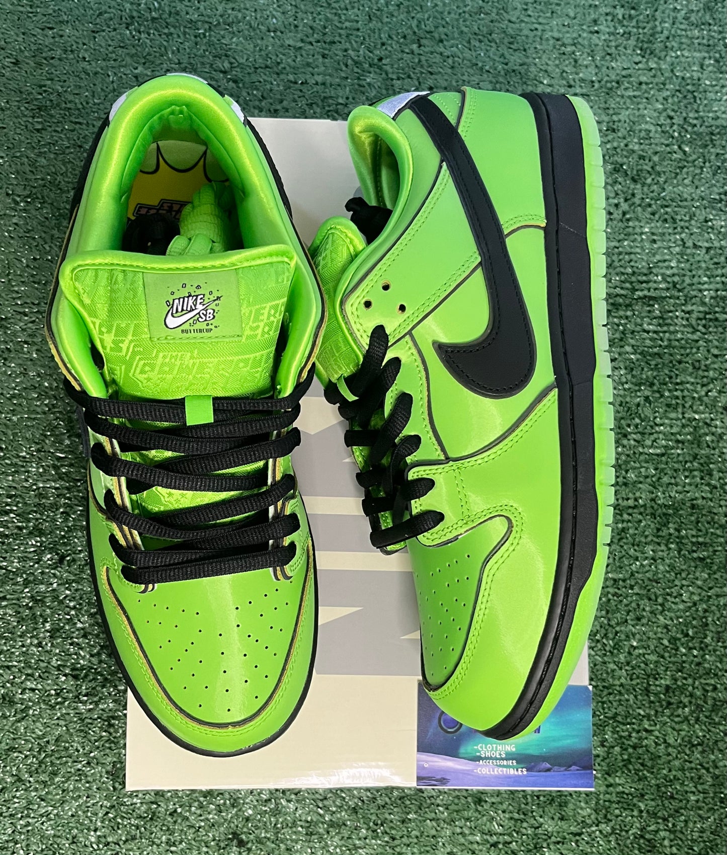 Nike SB Dunk Low powerpuff Buttercup