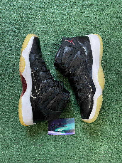 Jordan 11 72-10 size 6youth/7.5women
