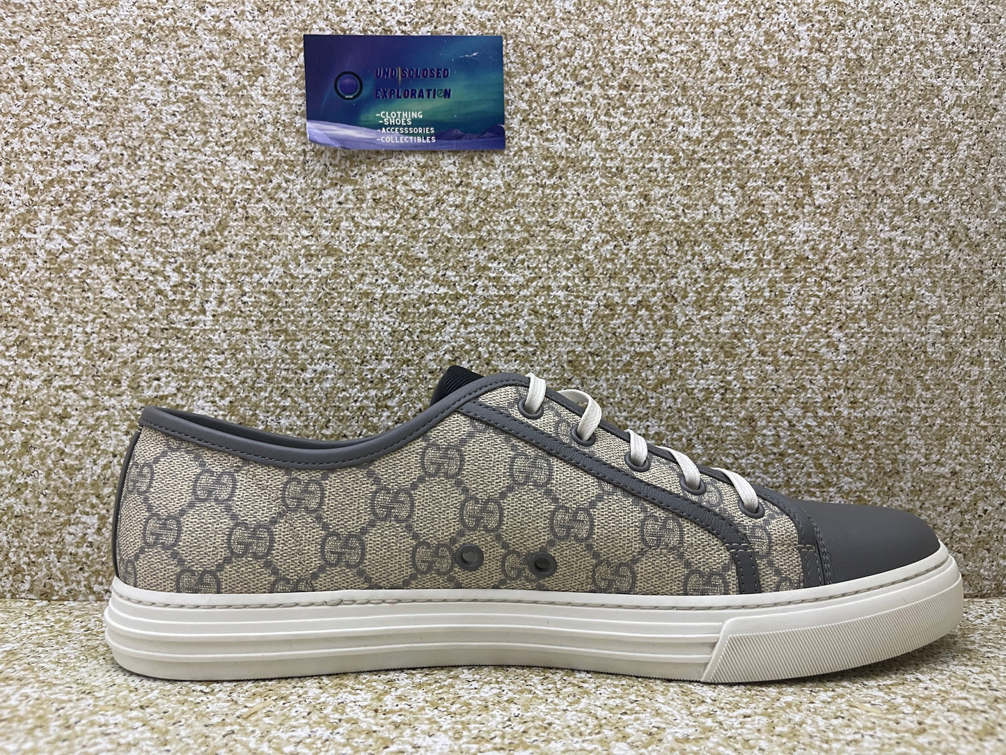 Gucci GG Supreme Canvas Low Beige Grey 11.5 Men/13 Women “Preowned”