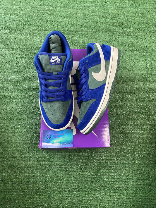 Nike Dunk Low SB “Deep Royal Vintage Green”