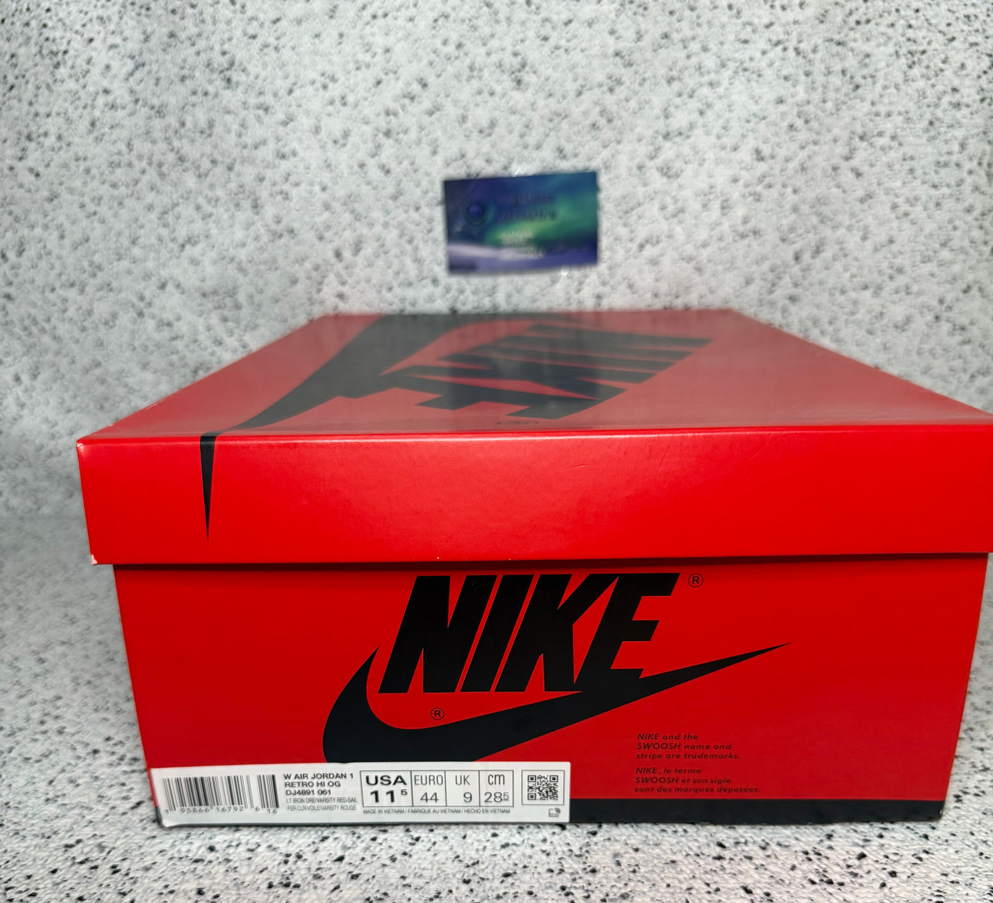 Jordan 1 Chenille 10 Men/11.5 Women “Preowned”
